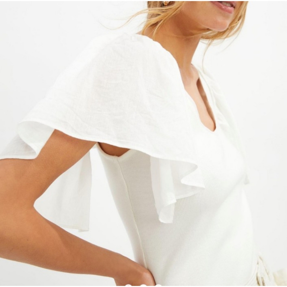 ❌SOLD❌️Maeve by Anthropologie White Flutter Sleeve Stretchy Rib Knit V-Neck Top - Picture 2 of 11